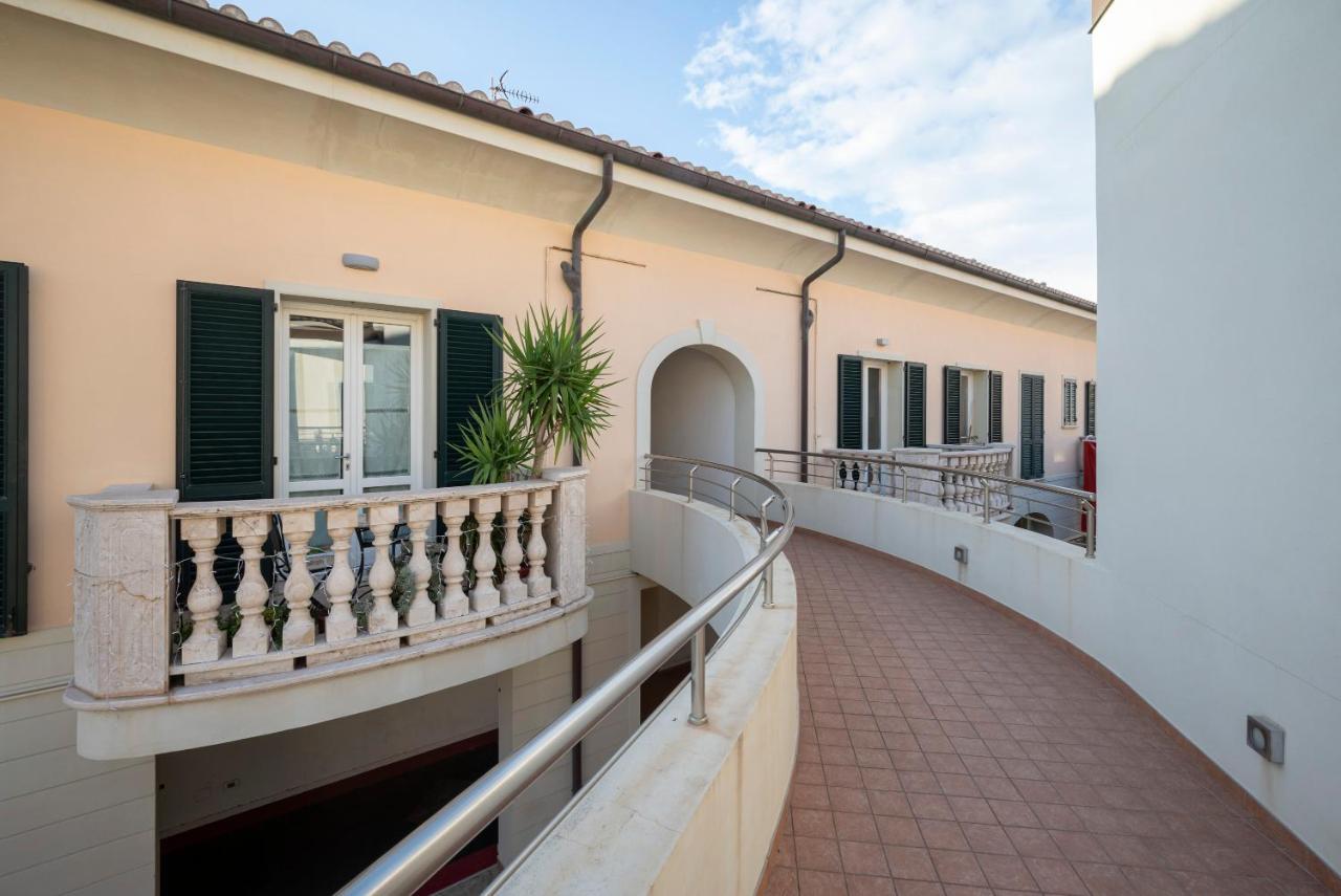 Sea View Apartment San Vincenzo Ngoại thất bức ảnh
